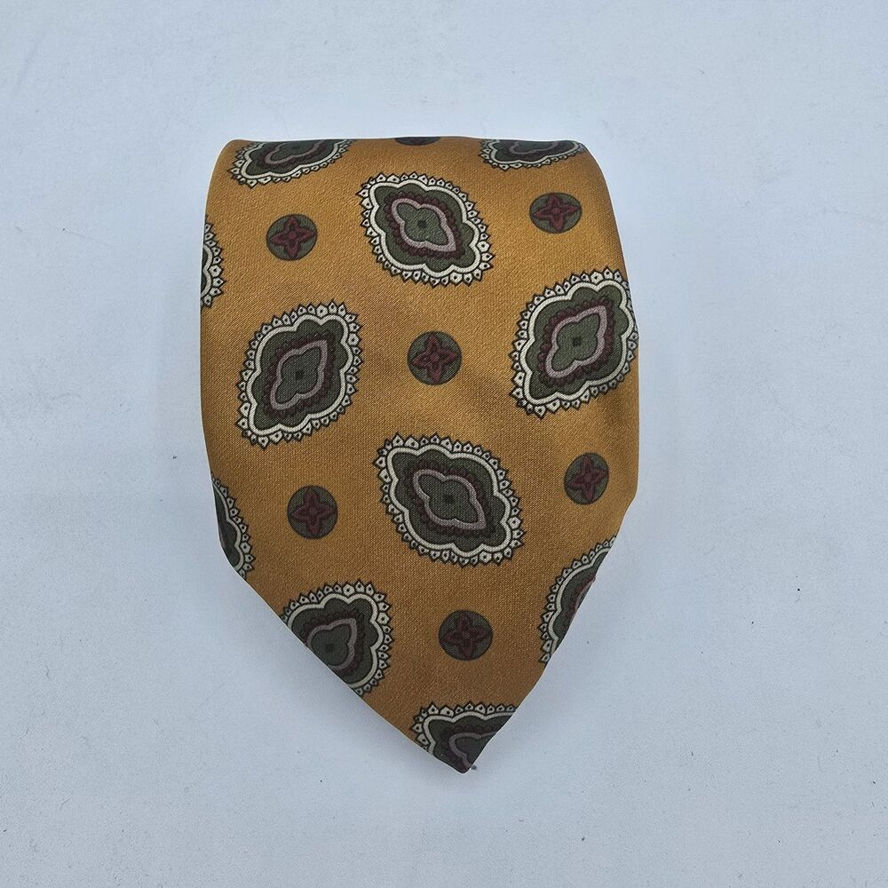 Vintage EUC 615 Collection Tie USA Necktie Yellow Gold Geometric 57.5 X 3.5 Inch